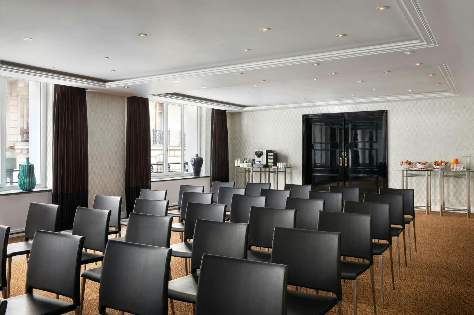 Prince De Galles, A Luxury Collection Hotel, Париж Екстериор снимка