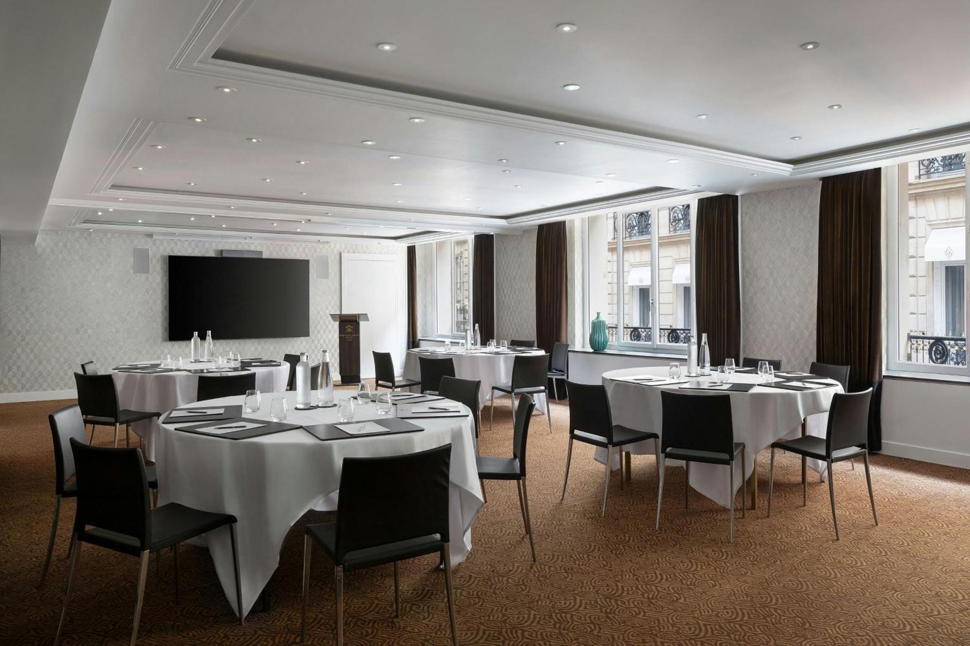 Prince De Galles, A Luxury Collection Hotel, Париж Екстериор снимка